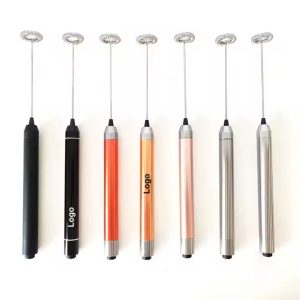 Batidora de café y té automática de mano, alta calidad, segura para alimentos, espumador de leche con batidor de leche a batería